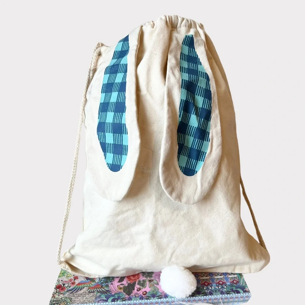 NWT Canvas Bunny Fabric Drawstring Backpack Bag